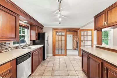 2 Elton Circle, Cranston, RI 02921 - Photo 3