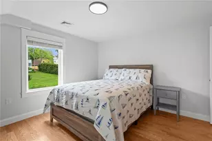 484 Thames St, Bristol, RI 02809 - Photo 15