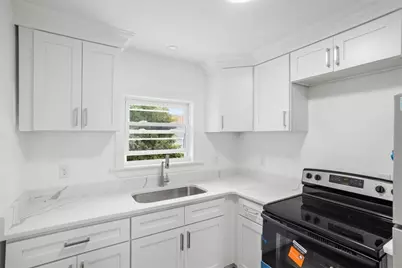 149 Burnside Street, Providence, RI 02905 - Photo 31