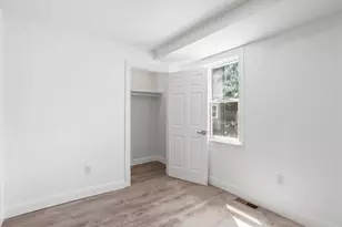 149 Burnside St, Providence, RI 02905 - Photo 15