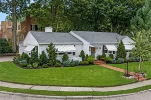 60 Alhambra Cir, Cranston, RI 02905 - Photo 1