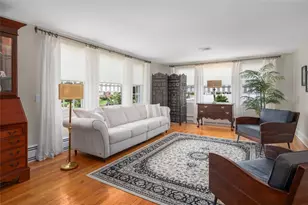 60 Alhambra Cir, Cranston, RI 02905 - Photo 11