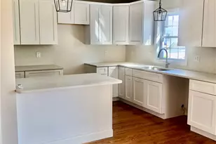 27 Hoppin Ave, East Providence, RI 02915 - Photo 3