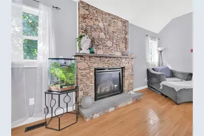37 Oxford Avenue, Warwick, RI 02889 - Photo 11