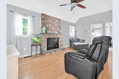 37 Oxford Avenue, Warwick, RI 02889 - Photo 9