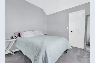 37 Oxford Avenue, Warwick, RI 02889 - Photo 19