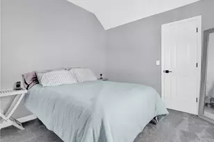 37 Oxford Ave, Warwick, RI 02889 - Photo 19