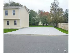 46 Irving Ave, East Providence, RI 02914 - Photo 3