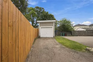 297 Burnside Ave, Woonsocket, RI 02895 - Photo 27