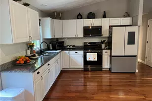 26 Ophelia St, Providence, RI 02909 - Photo 3