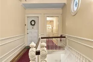 46 Chastellux Ave, Newport, RI 02840 - Photo 5