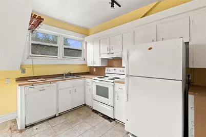 46 Chastellux Avenue #M7, Newport, RI 02840 - Photo 15