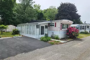 27 Woodward Rd, Lincoln, RI 02865 - Photo 1