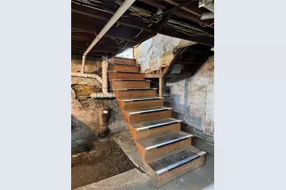 1186 Elmwood Avenue, Providence, RI 02907 - Photo 9