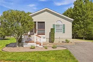 26 Mockingbird Ln, Tiverton, RI 02878 - Photo 1