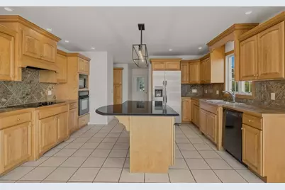139 Lambie Circle, Portsmouth, RI 02871 - Photo 17