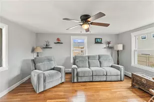 65 Carriere Ave, Woonsocket, RI 02895 - Photo 9