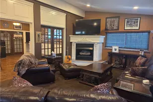 609 Armistice Blvd, Pawtucket, RI 02861 - Photo 11