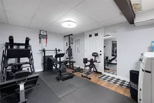 122 Oriole Ave, Pawtucket, RI 02860 - Photo 23