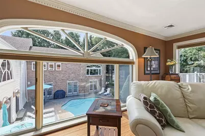 65 Viva Way, Woonsocket, RI 02895 - Photo 9