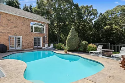 65 Viva Way, Woonsocket, RI 02895 - Photo 39