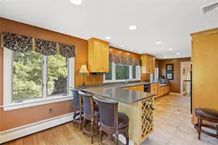65 Viva Way, Woonsocket, RI 02895 - Photo 15