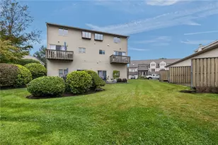 200 Cannon St, Cranston, RI 02920 - Photo 23