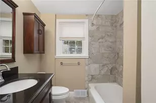 37 Haverford Rd, Warwick, RI 02886 - Photo 17