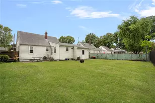 37 Haverford Rd, Warwick, RI 02886 - Photo 23