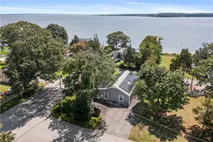 35 Sylvia Dr, Warwick, RI 02886 - Photo 3