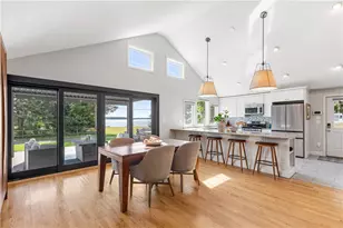 35 Sylvia Dr, Warwick, RI 02886 - Photo 9