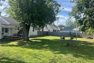 456 Elm St, Warwick, RI 02888 - Photo 5