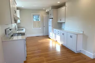 34 Caswell Ave, Newport, RI 02840 - Photo 5