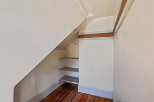 246 Lenox Ave, Providence, RI 02907 - Photo 33