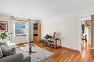114 Redwood Rd, Portsmouth, RI 02871 - Photo 3