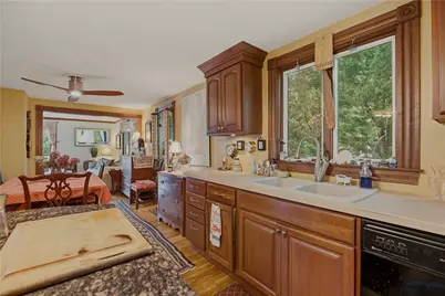 65 Green End Avenue, Middletown, RI 02842 - Photo 13