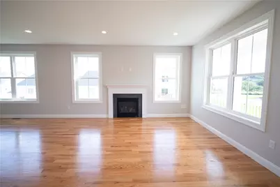 25 Bunker Hill Crossing, Portsmouth, RI 02871 - Photo 7
