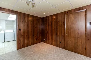 159 Hanover St, Warwick, RI 02886 - Photo 27