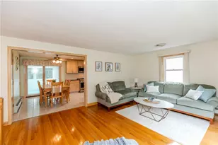 159 Hanover St, Warwick, RI 02886 - Photo 3