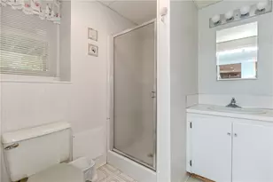 159 Hanover St, Warwick, RI 02886 - Photo 25