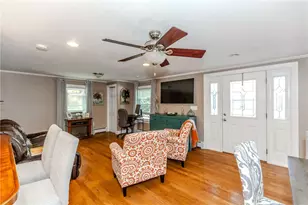 45 Glendale Dr, West Warwick, RI 02893 - Photo 3
