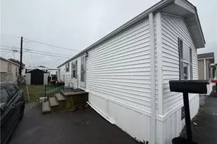 54 West Dr, East Providence, RI 02916 - Photo 1