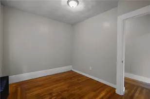 207 Oakland Ave, Providence, RI 02908 - Photo 25