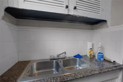 207 Oakland Avenue #1, Providence, RI 02908 - Photo 9