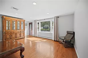 11 Rock Hill Dr, Cranston, RI 02920 - Photo 5