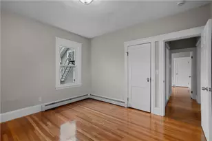 207 Oakland Ave, Providence, RI 02908 - Photo 21