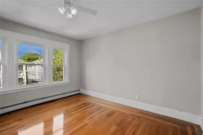 207 Oakland Avenue #3, Providence, RI 02908 - Photo 5