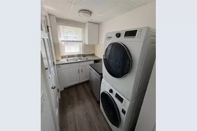 8 Bridge St Street #1, Newport, RI 02840 - Photo 3