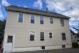 71 Rowe Ave, Pawtucket, RI 02861 - Photo 7