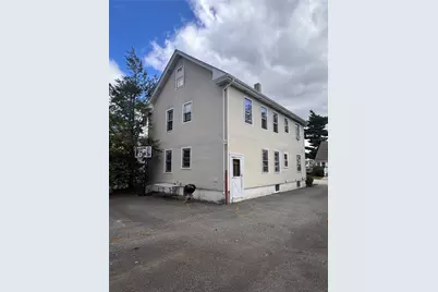 71 Rowe Avenue, Pawtucket, RI 02861 - Photo 3
